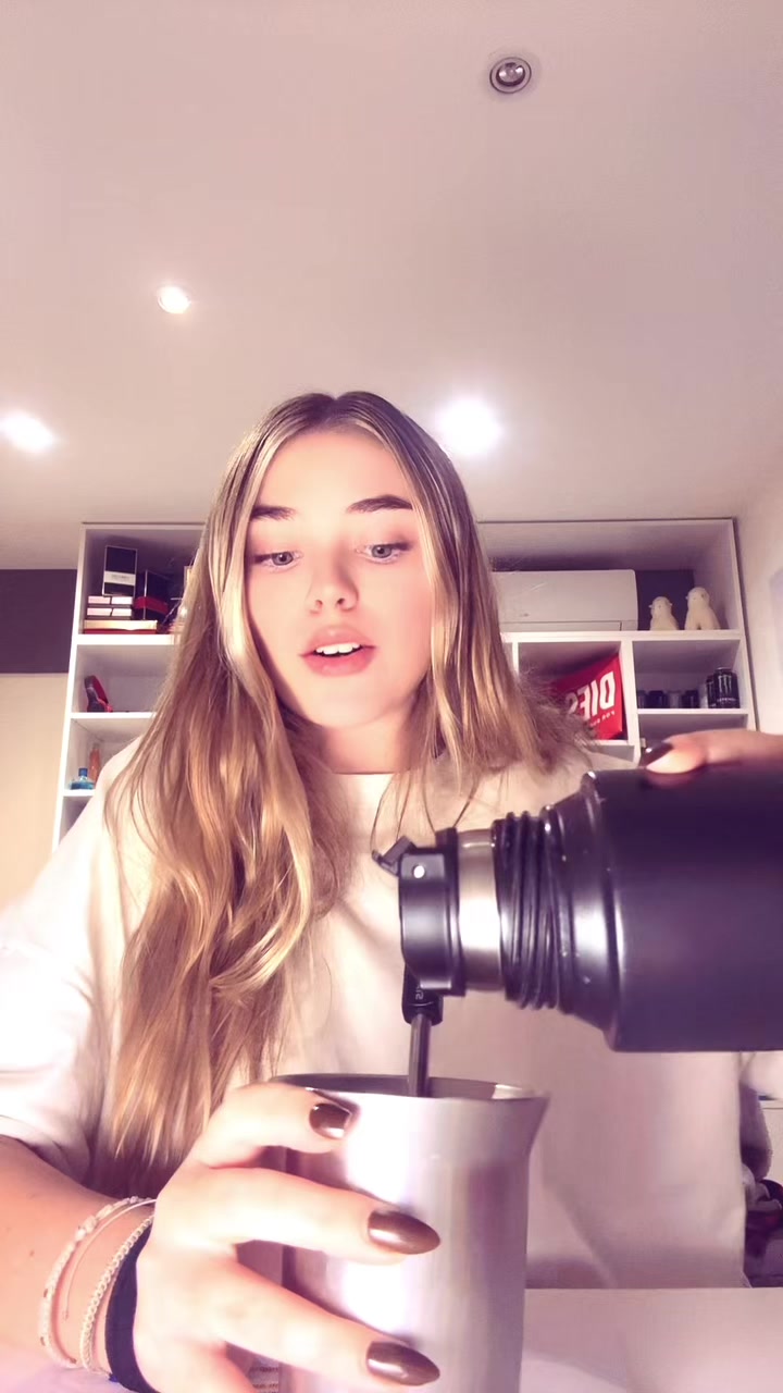 @sofi🦎