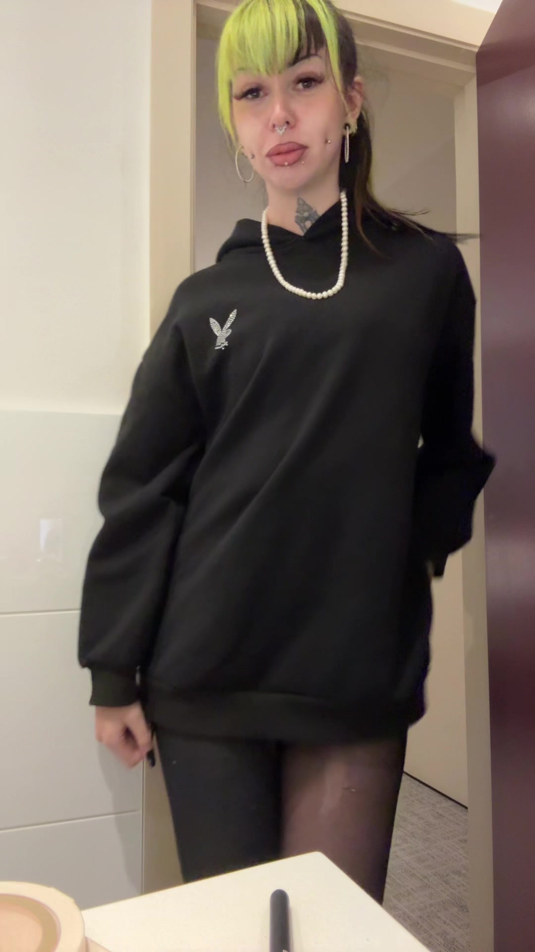 @LivingSkullz 🖤