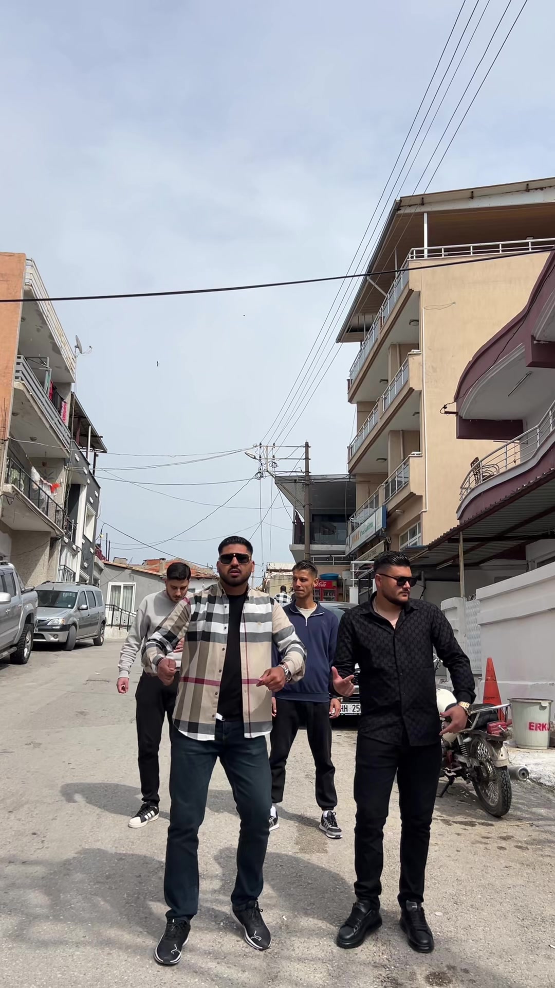 @Erdem elkatmış