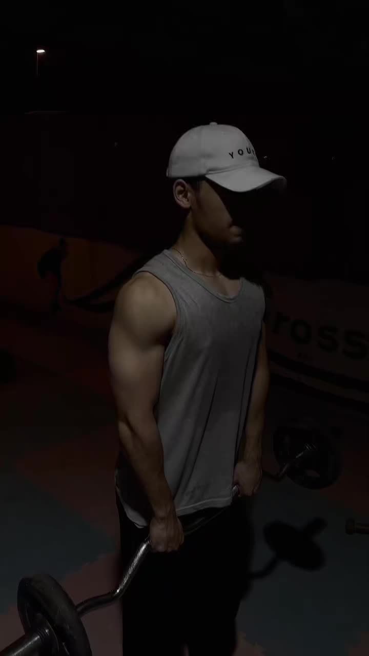 @SherryFitt
