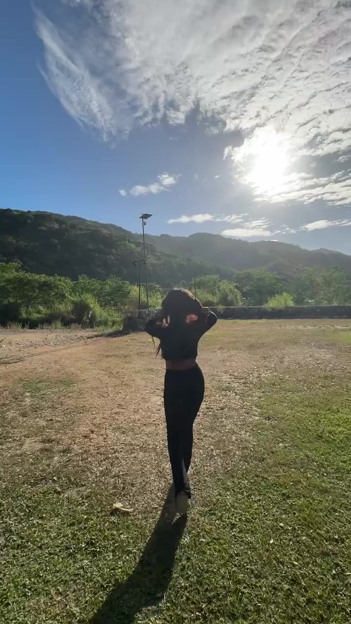 @FB: Allia De Castro 👑