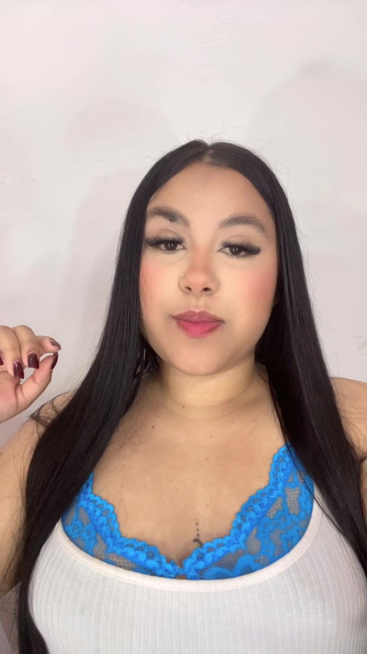 @DANIELA TORRES🌼