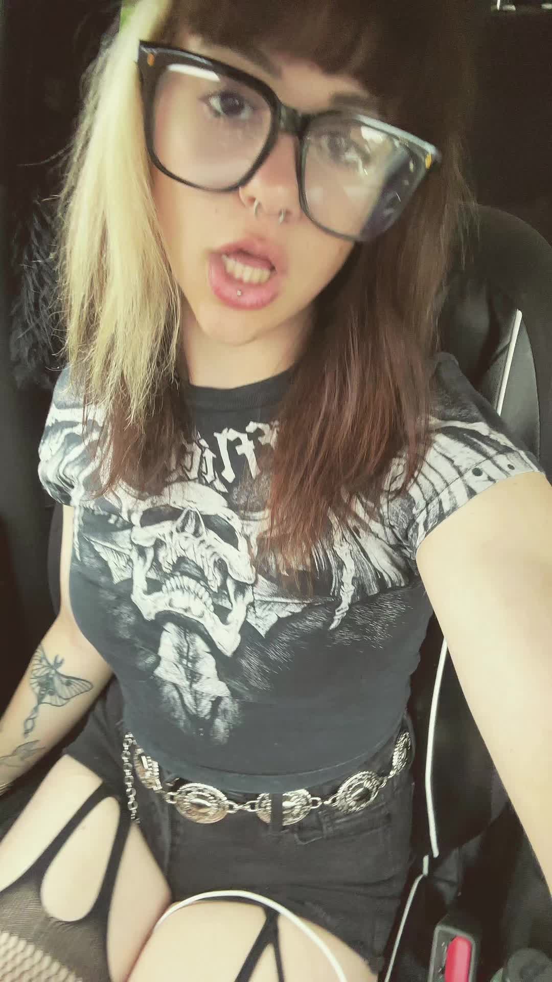 @vampirisms_