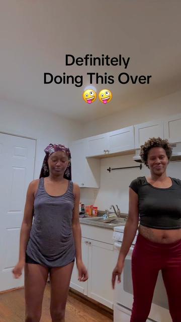 @LADYMOBB_