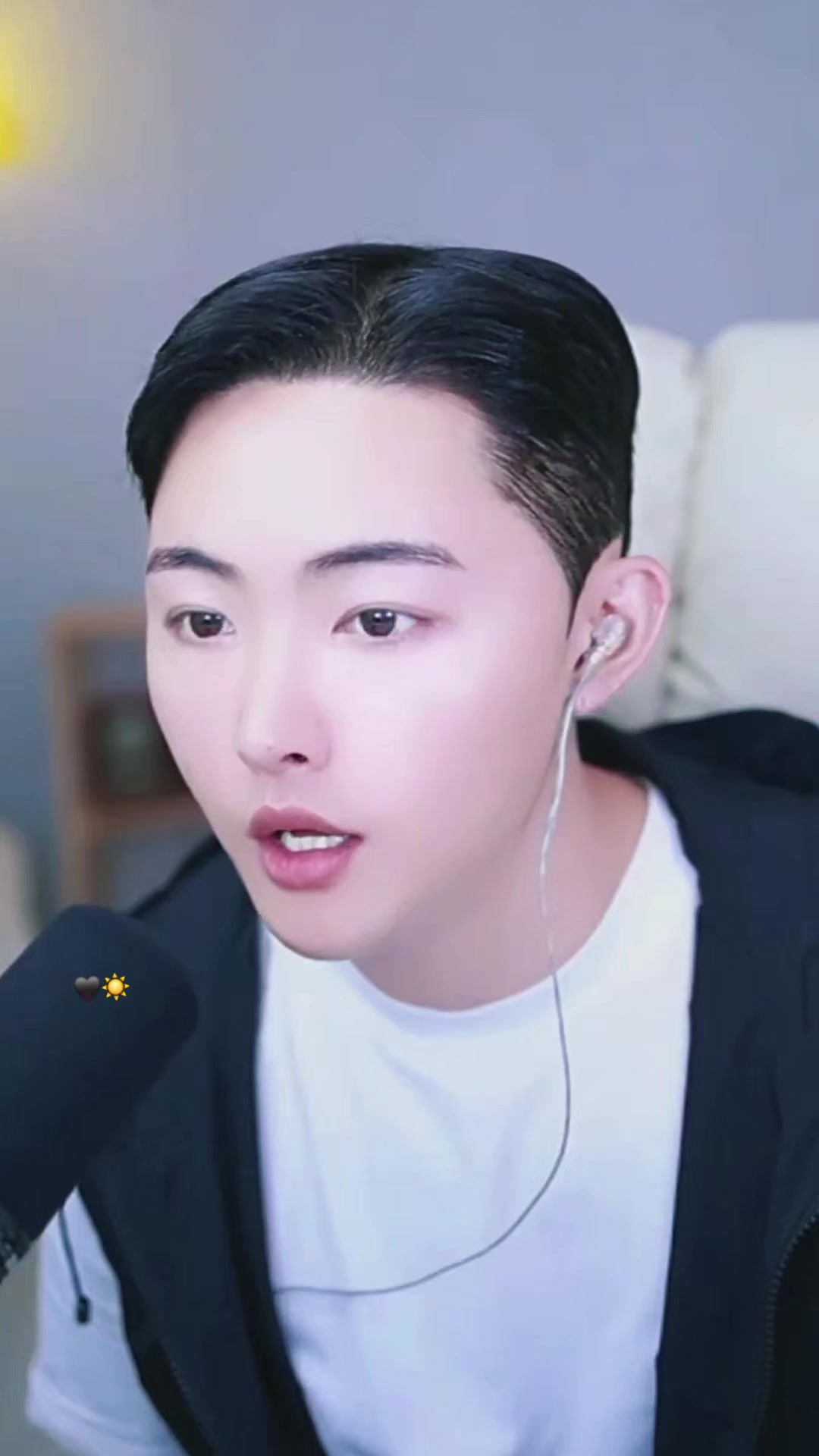 @🖤˚⋆선샤인⋆˚☀️