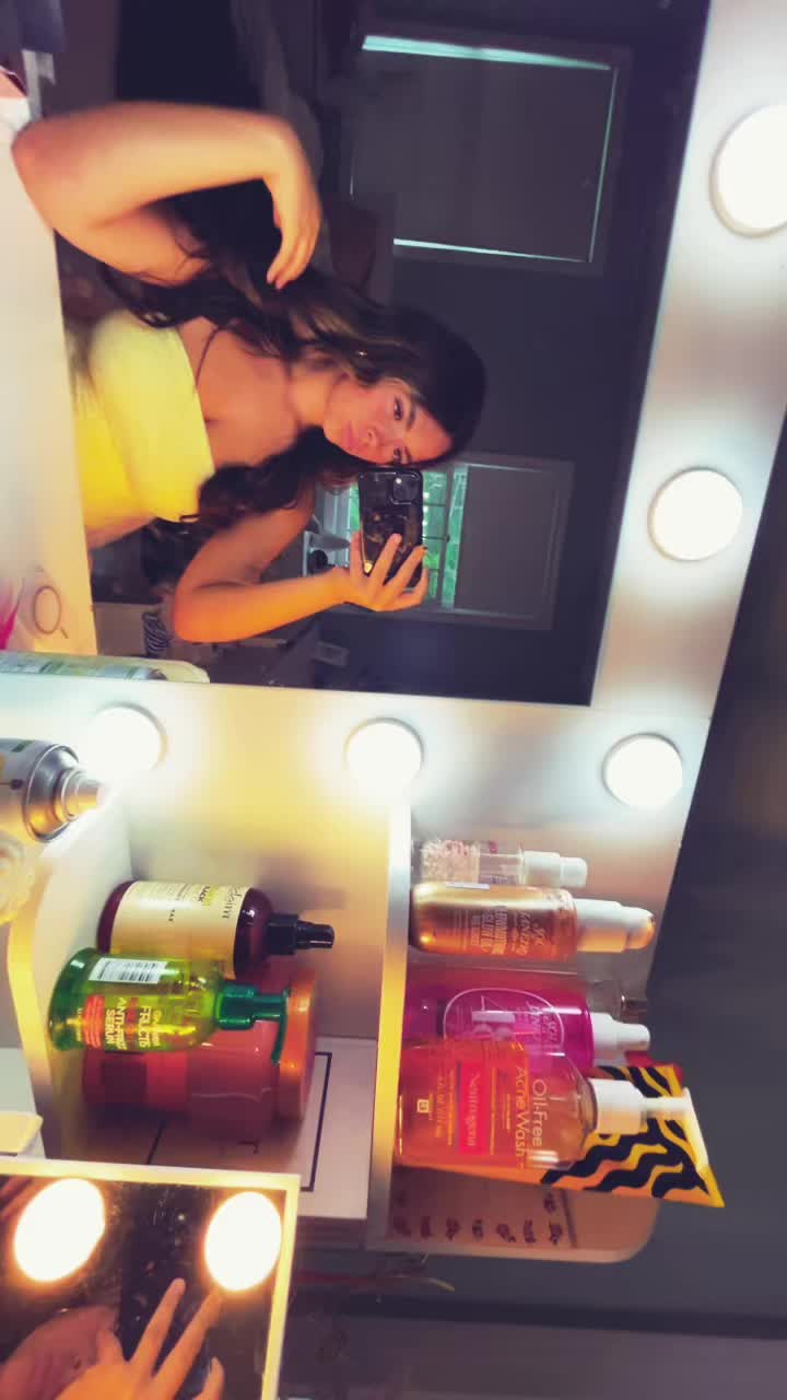 @mia_secret