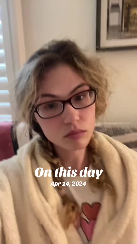 @Bella