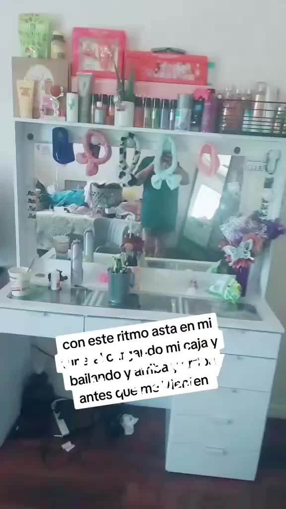 @Karoline