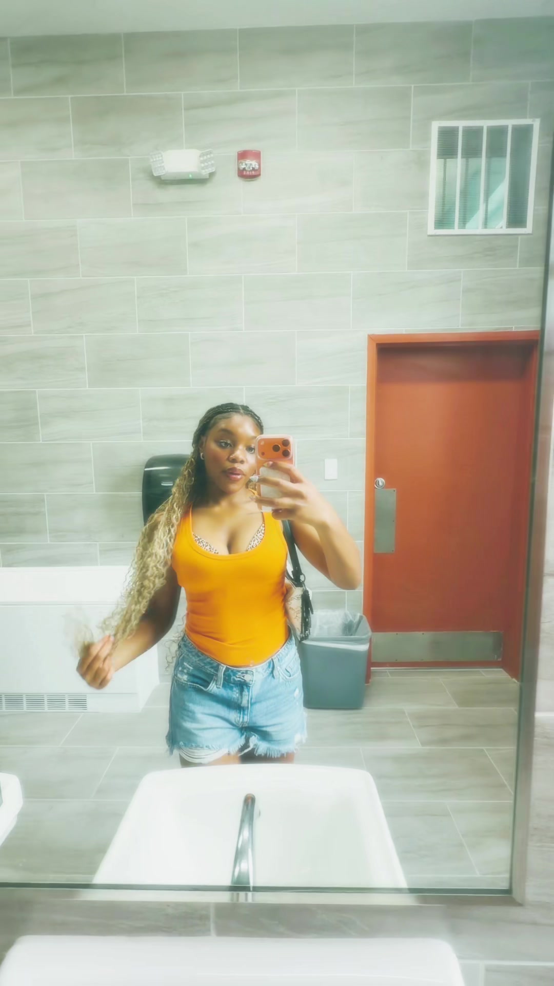 @chatwithlb
