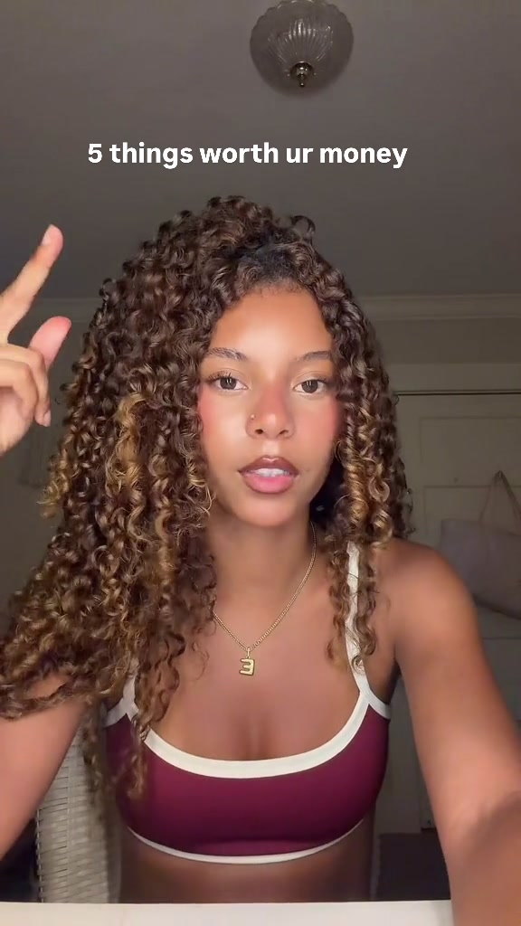 @elle nevae