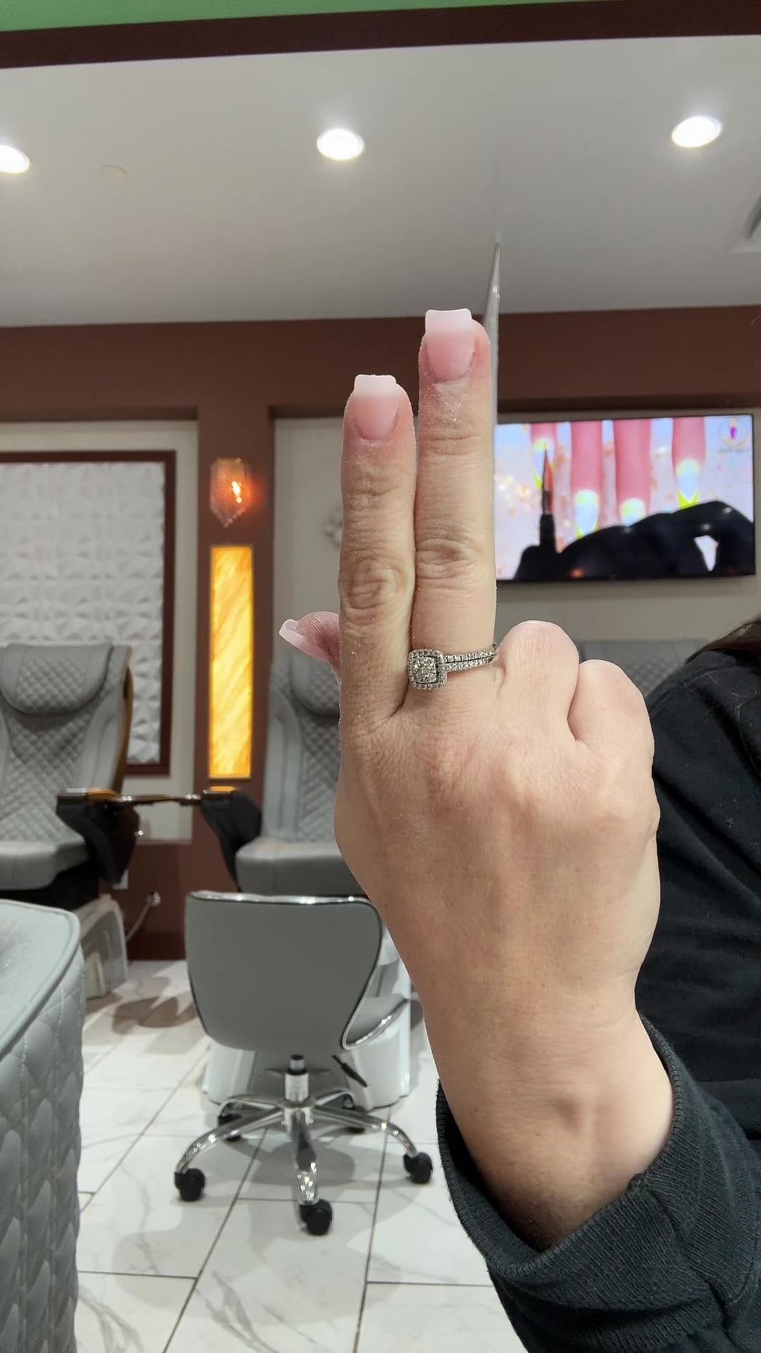 @Sara Hanson 🏳️&zwj;🌈