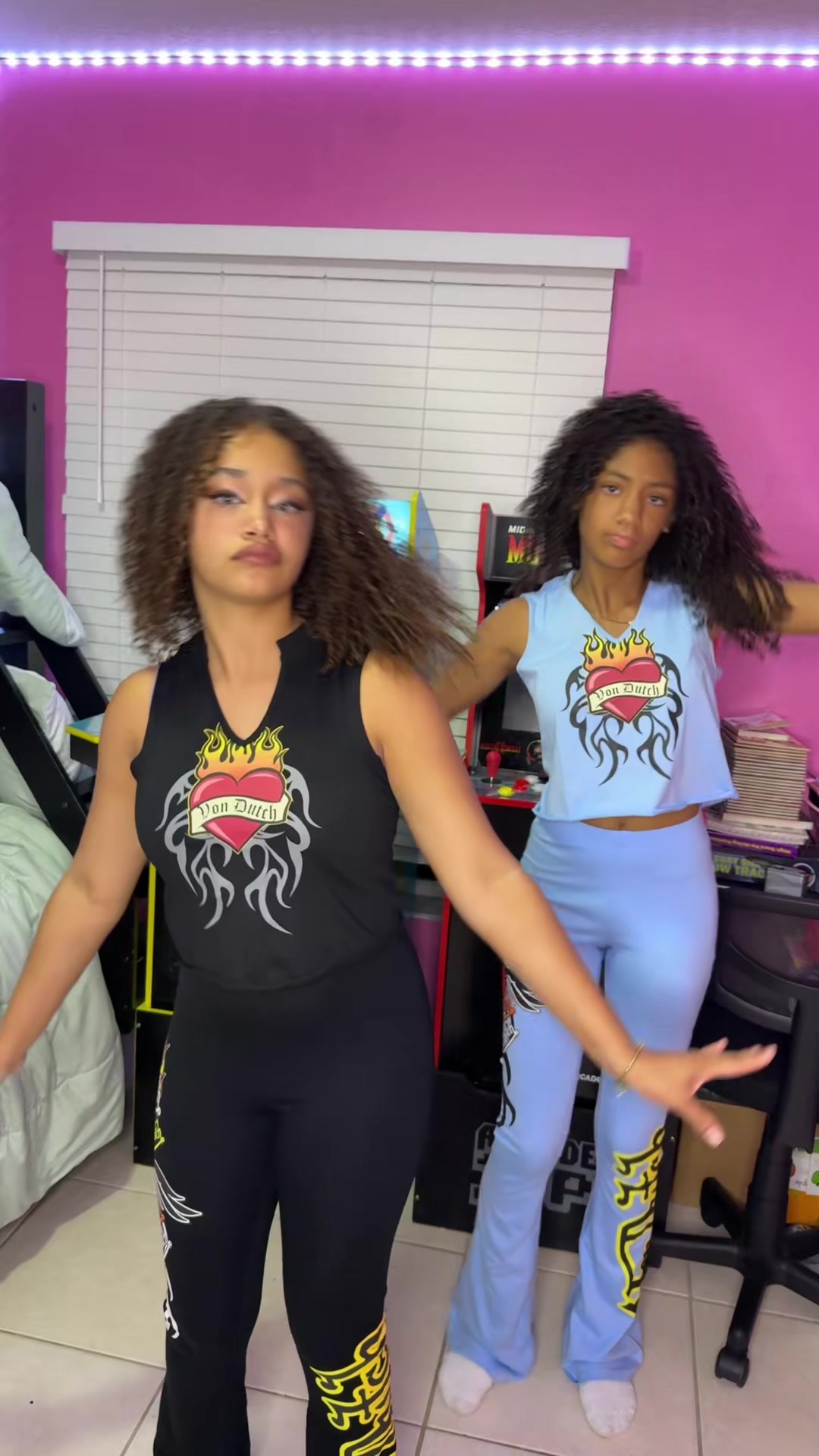 @DemDaddysGirls4
