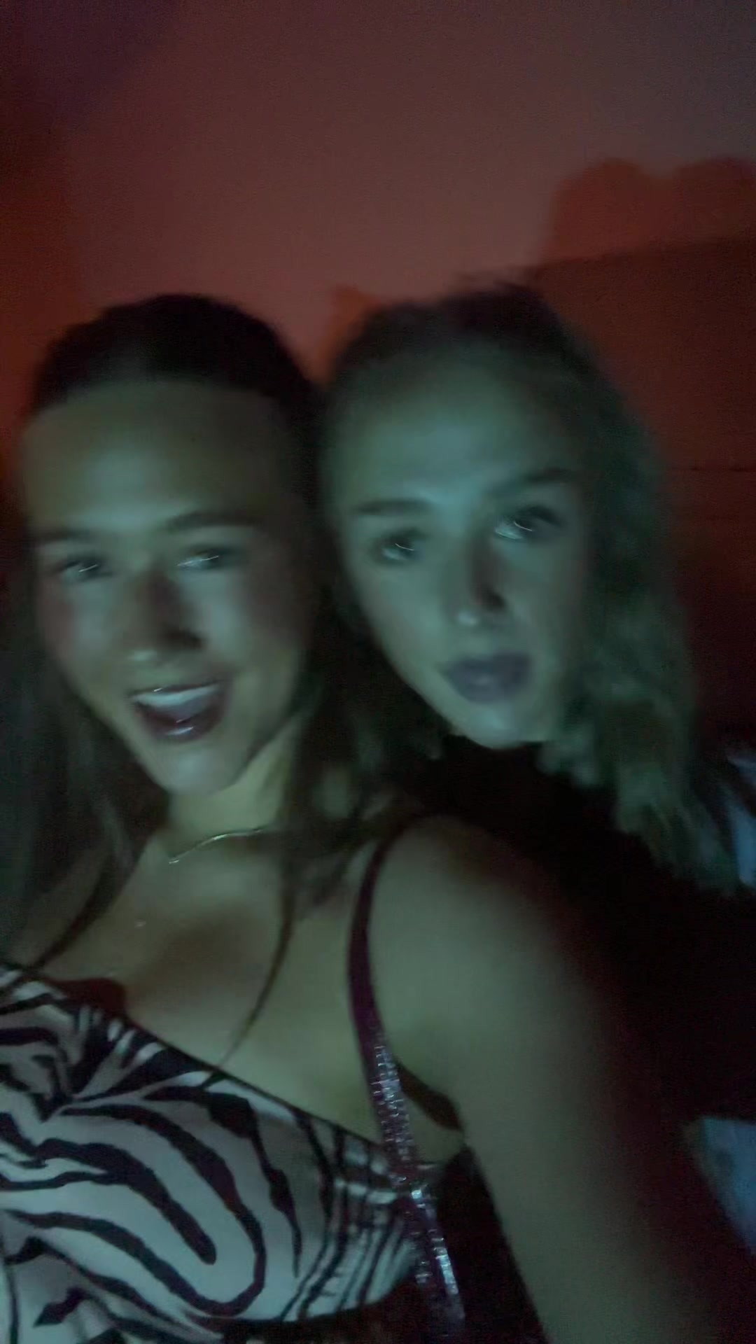 @elle