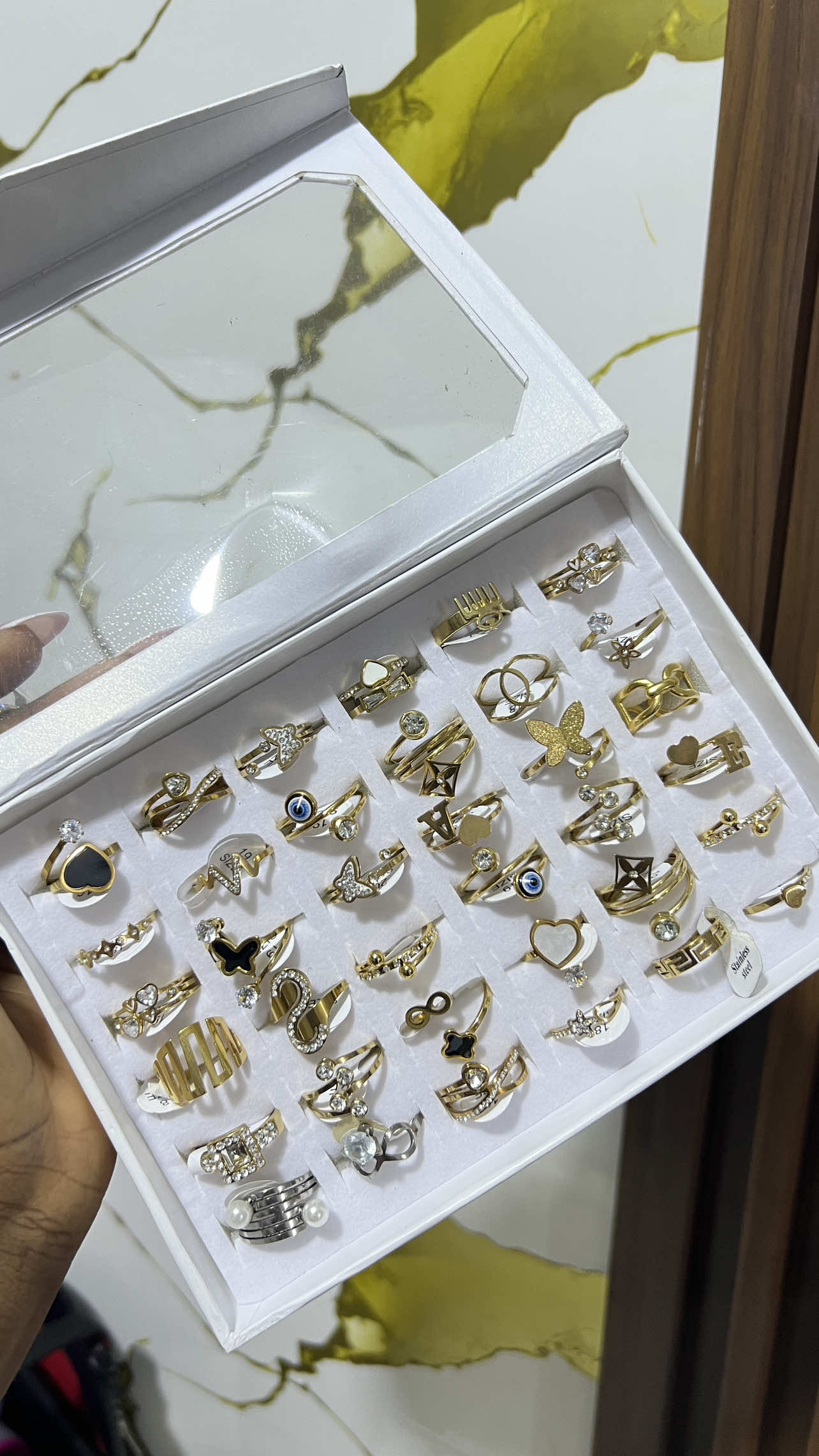 @Ever Jewelries Wholesale
