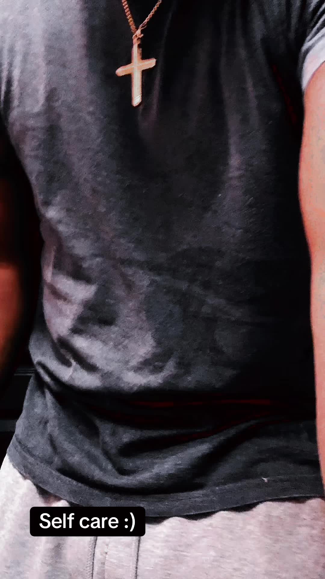 @ChrisPlusSix🖤
