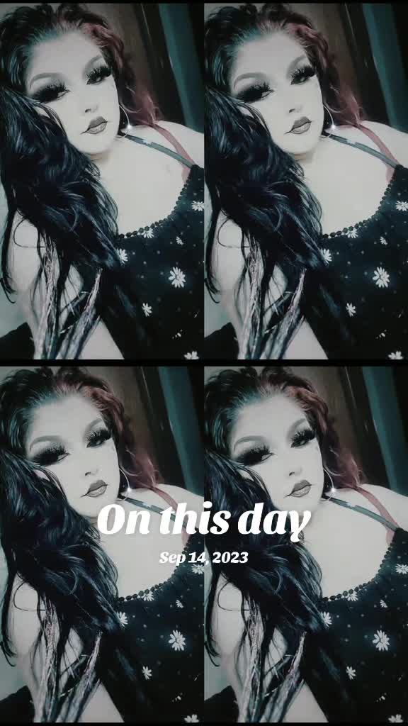 @🥀🕸🕷RoseBudinBlack🕷🕸🥀
