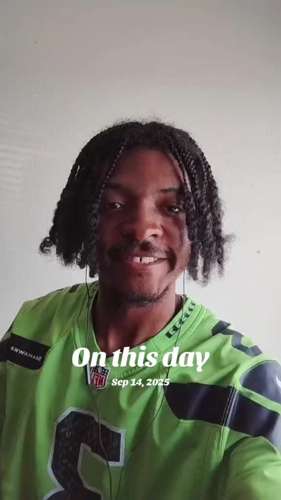 @lilseahawks
