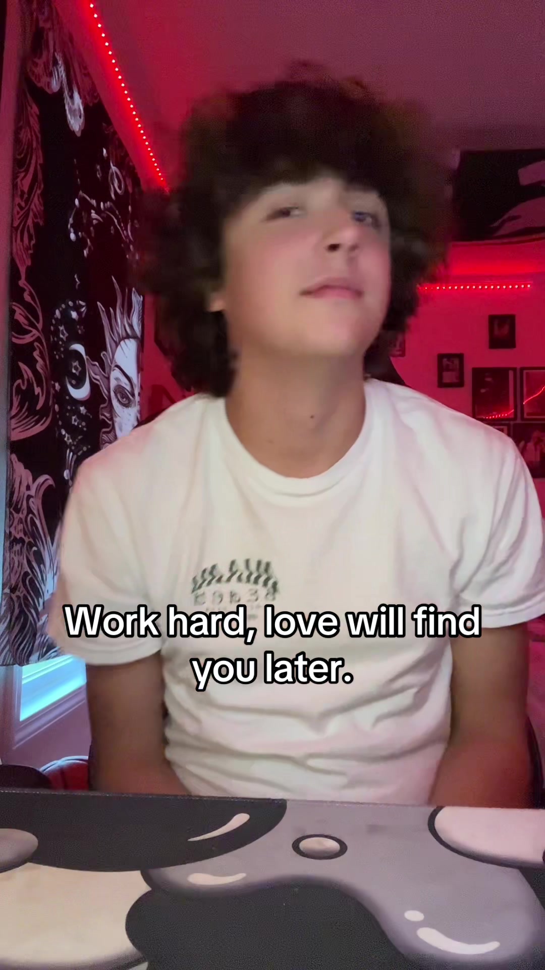 @T