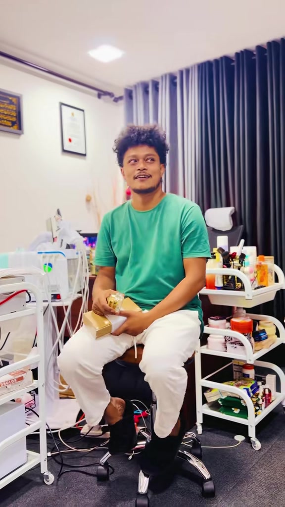 @Ashik – The Art of Aesthetics