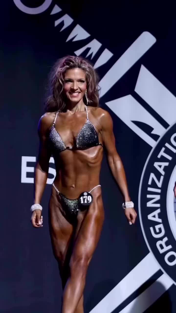 @bicepsnbows22