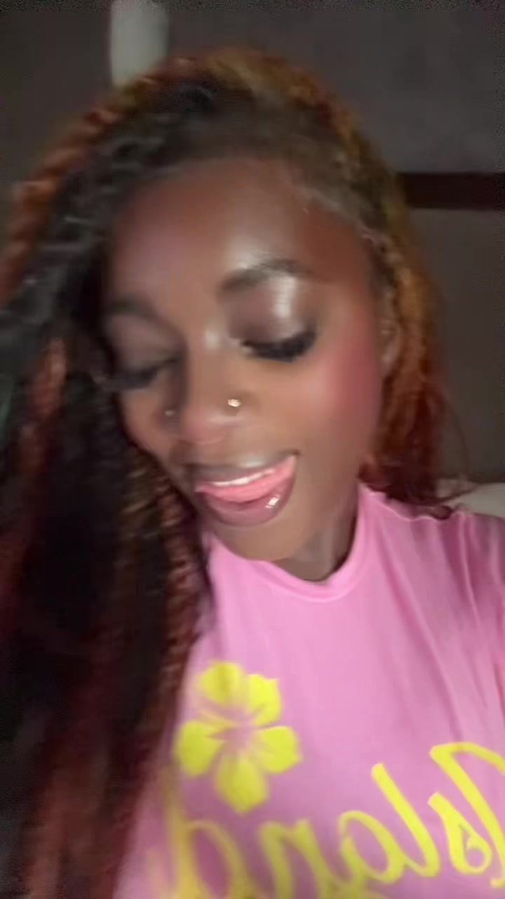 @Awa🖤