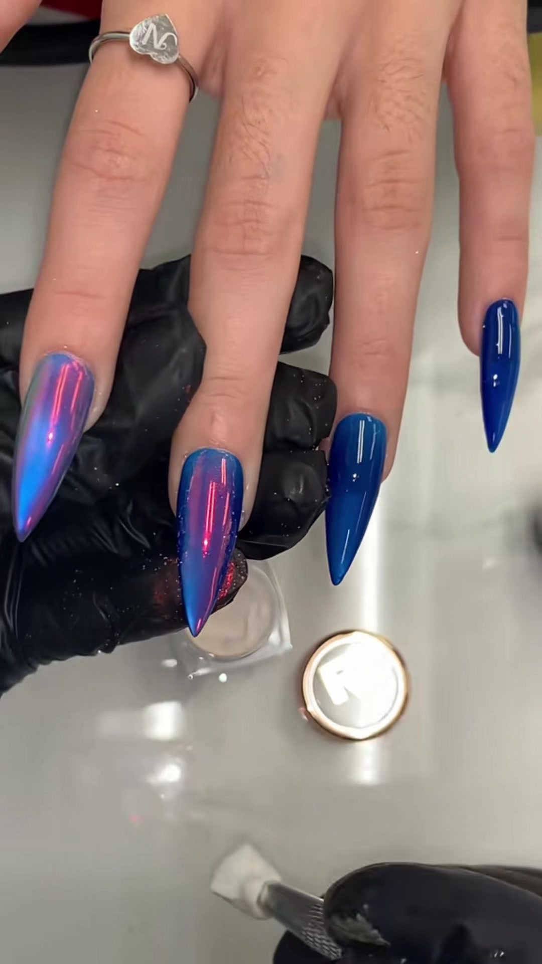 @Riya's Nails