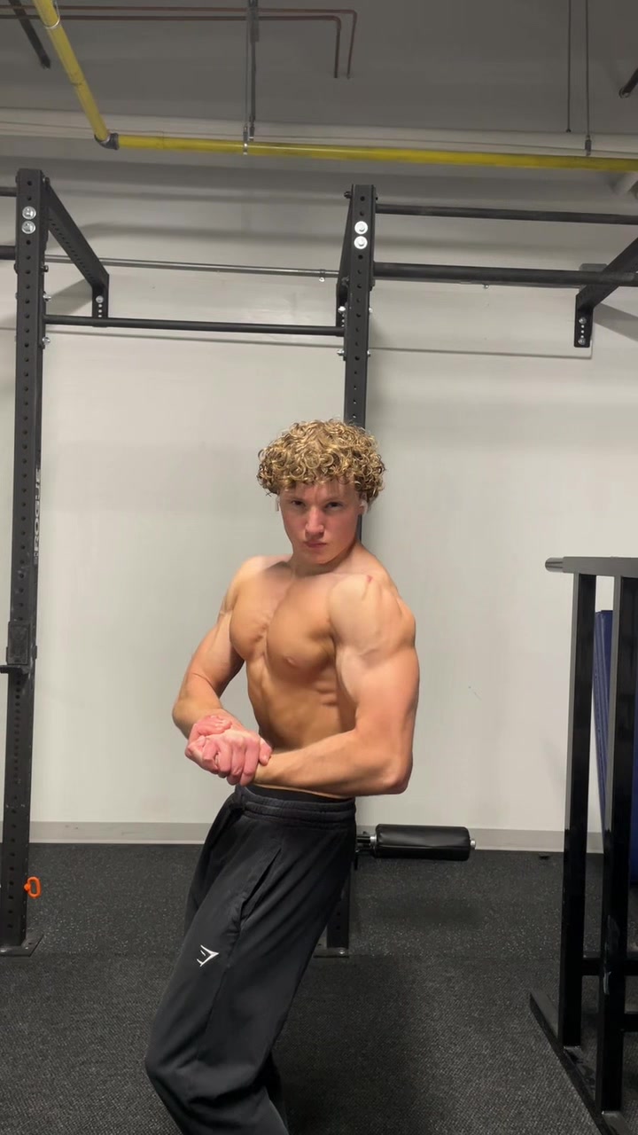 @aaroncombel855