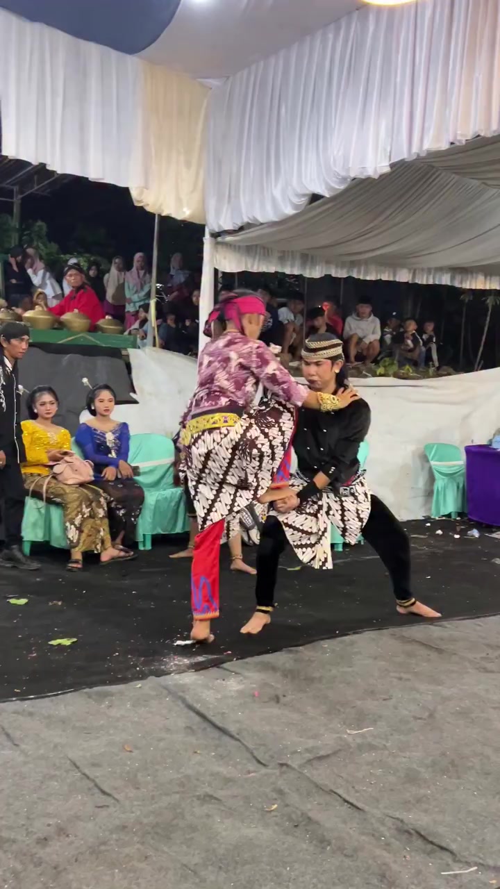 @Agus mamet