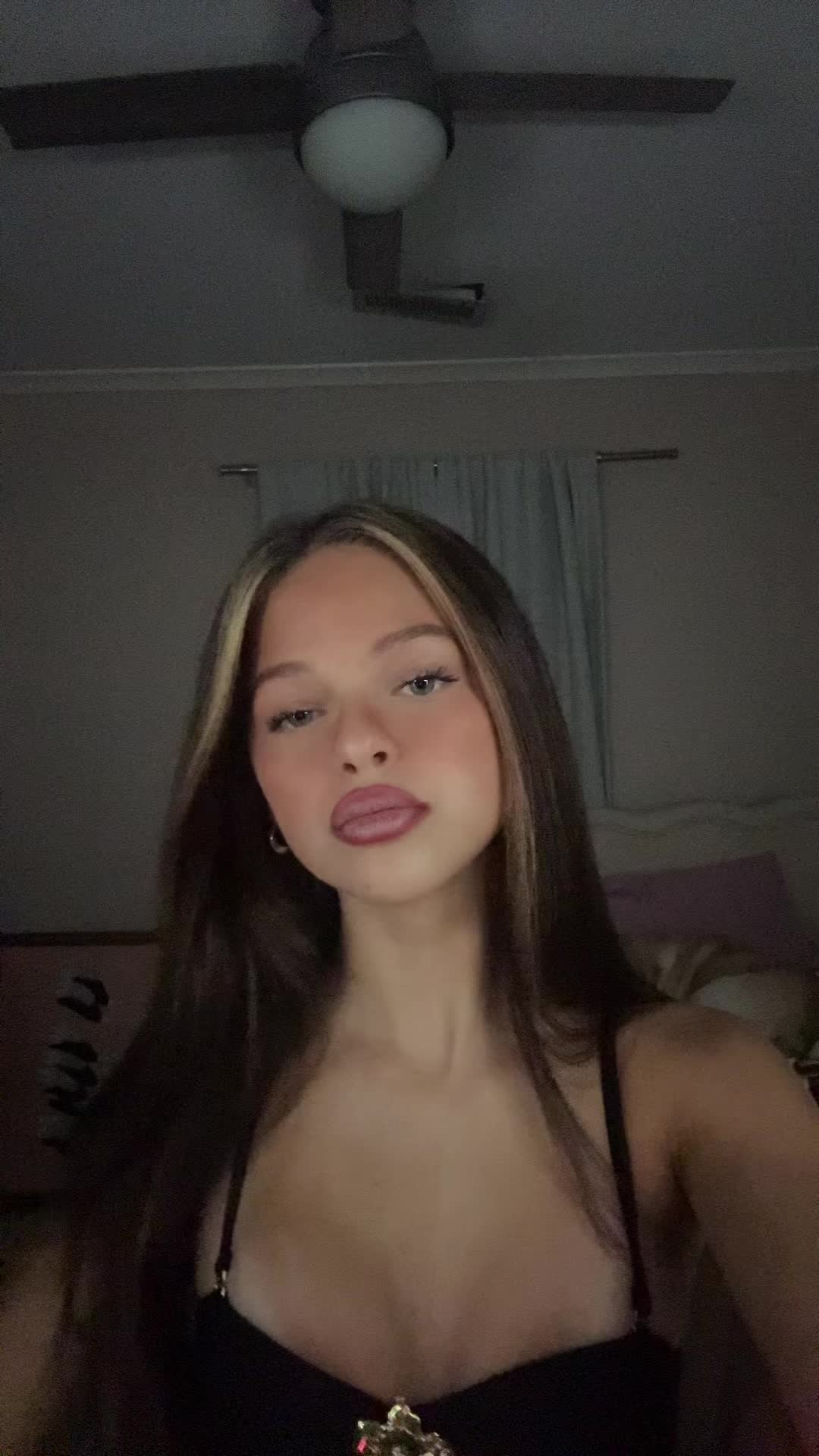 @OLIVIA