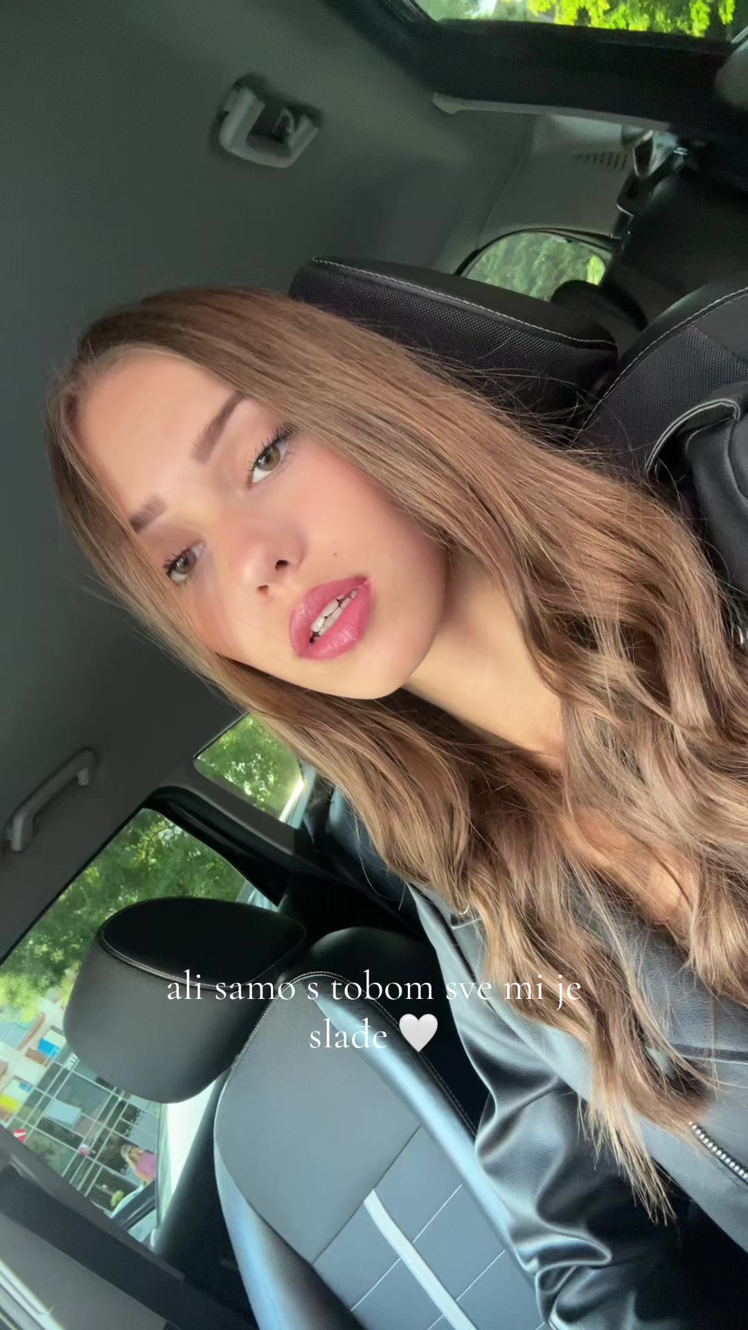 @𝒜.