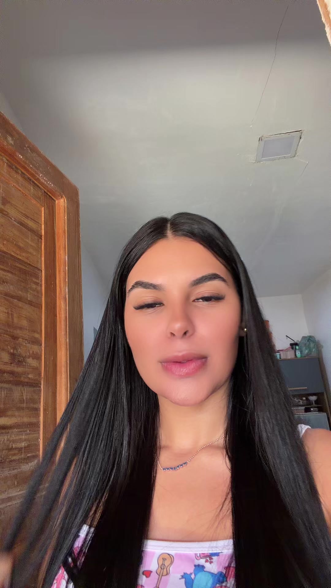 @naelypereira