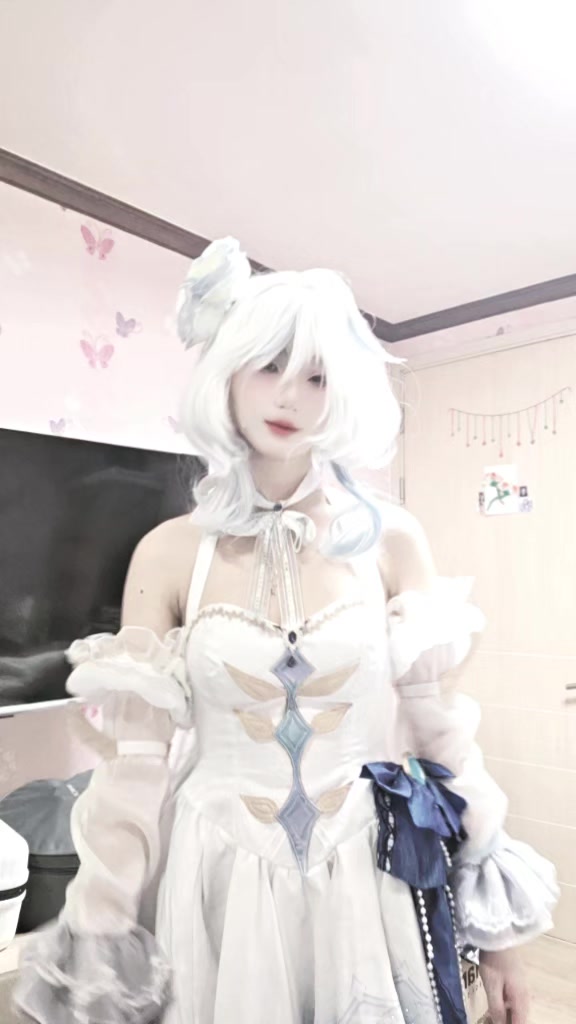 @퐁퐁 ♠︎ cos