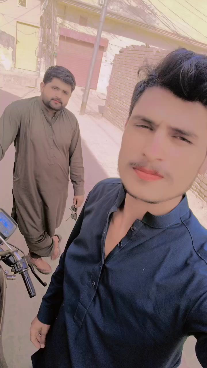 @Ladla Baloch