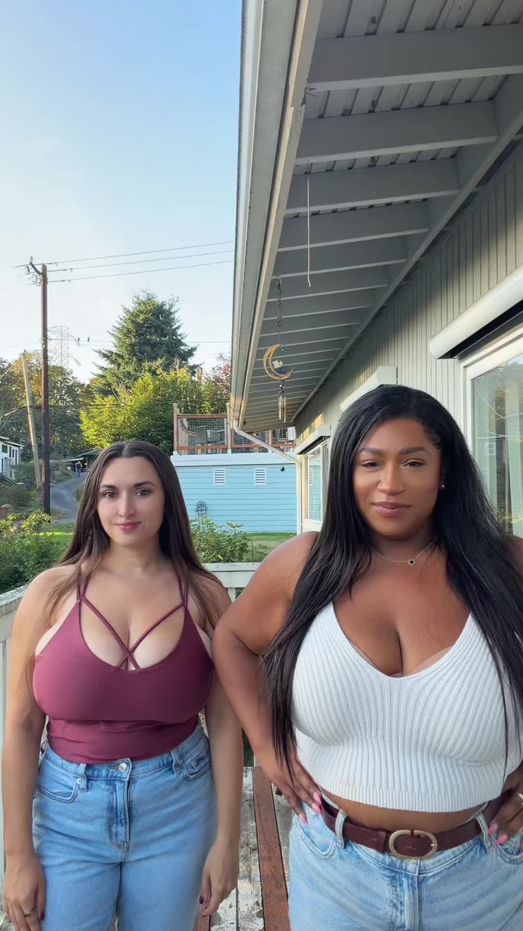 @big boob besties