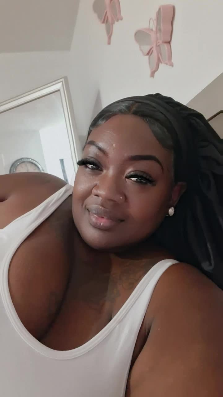 @PrettyAndPlump