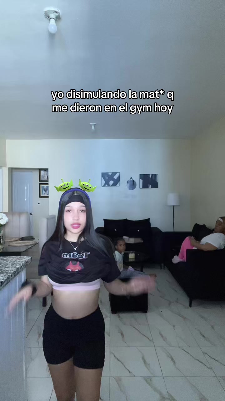 @Sisoy_chica06
