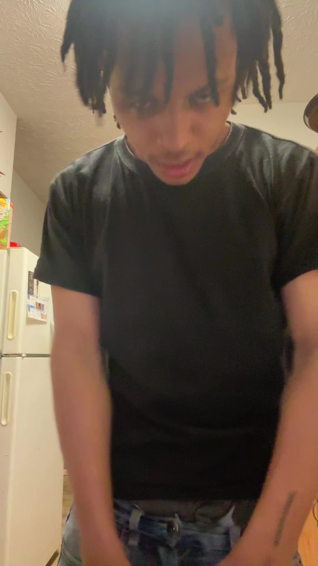 @moneyvono