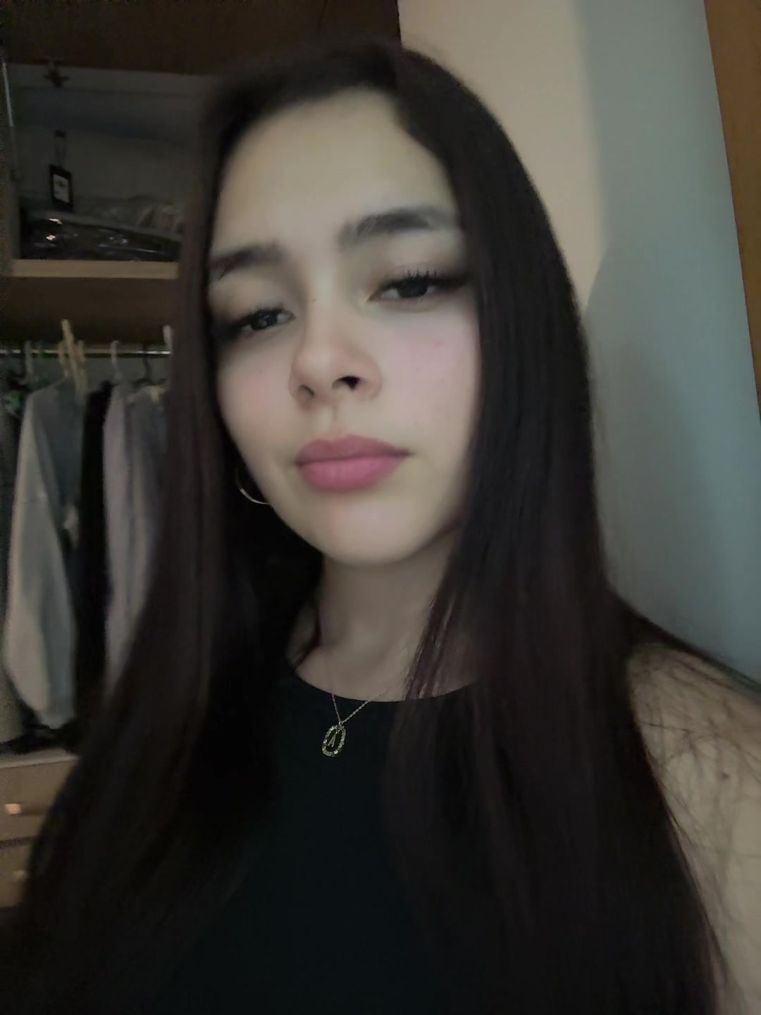 @𝑨𝑽𝑹𝑰𝑳