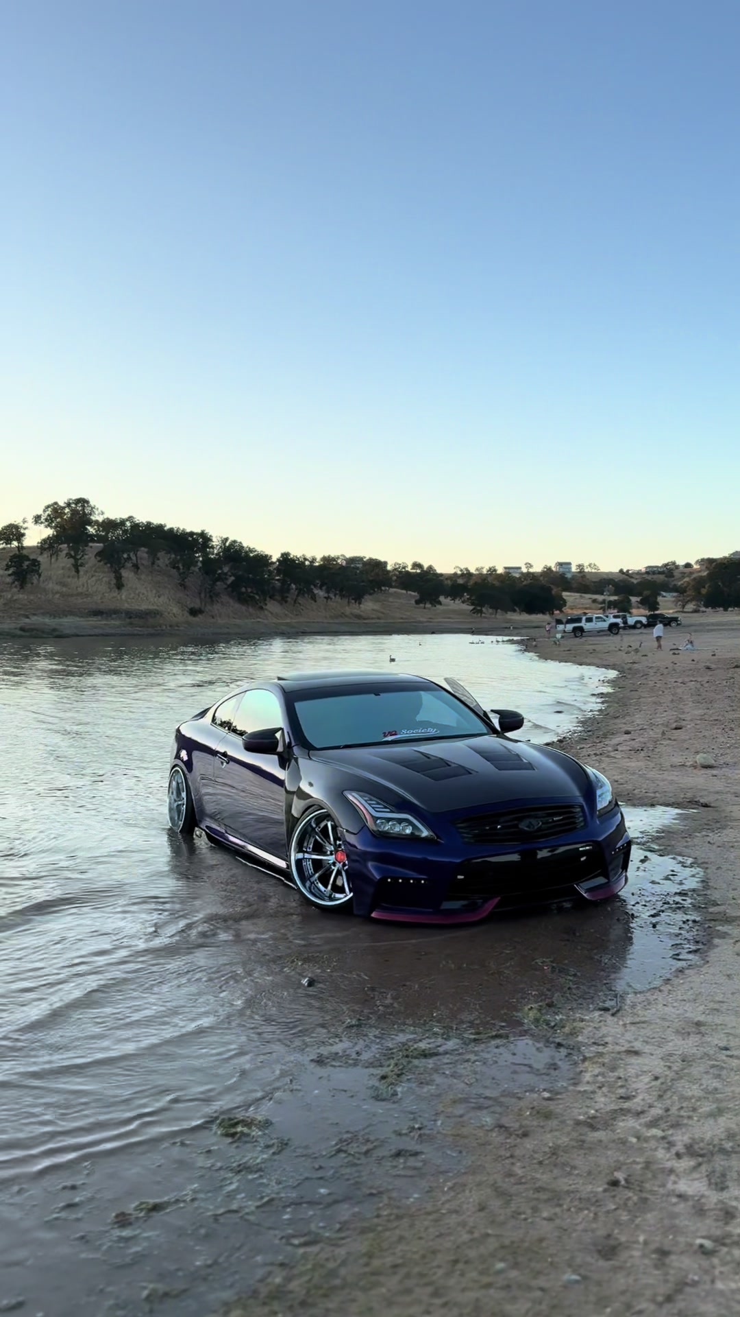 @J._g37