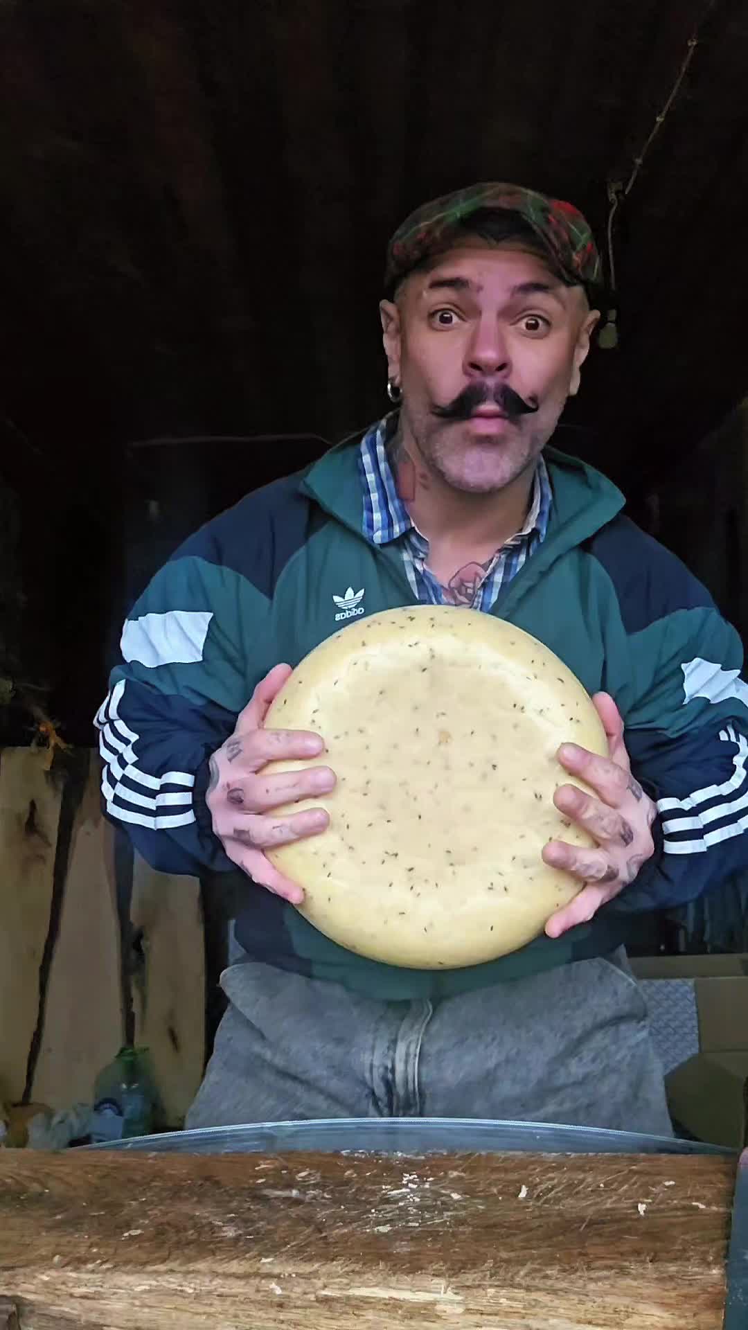 @Cheeseman🧀💜