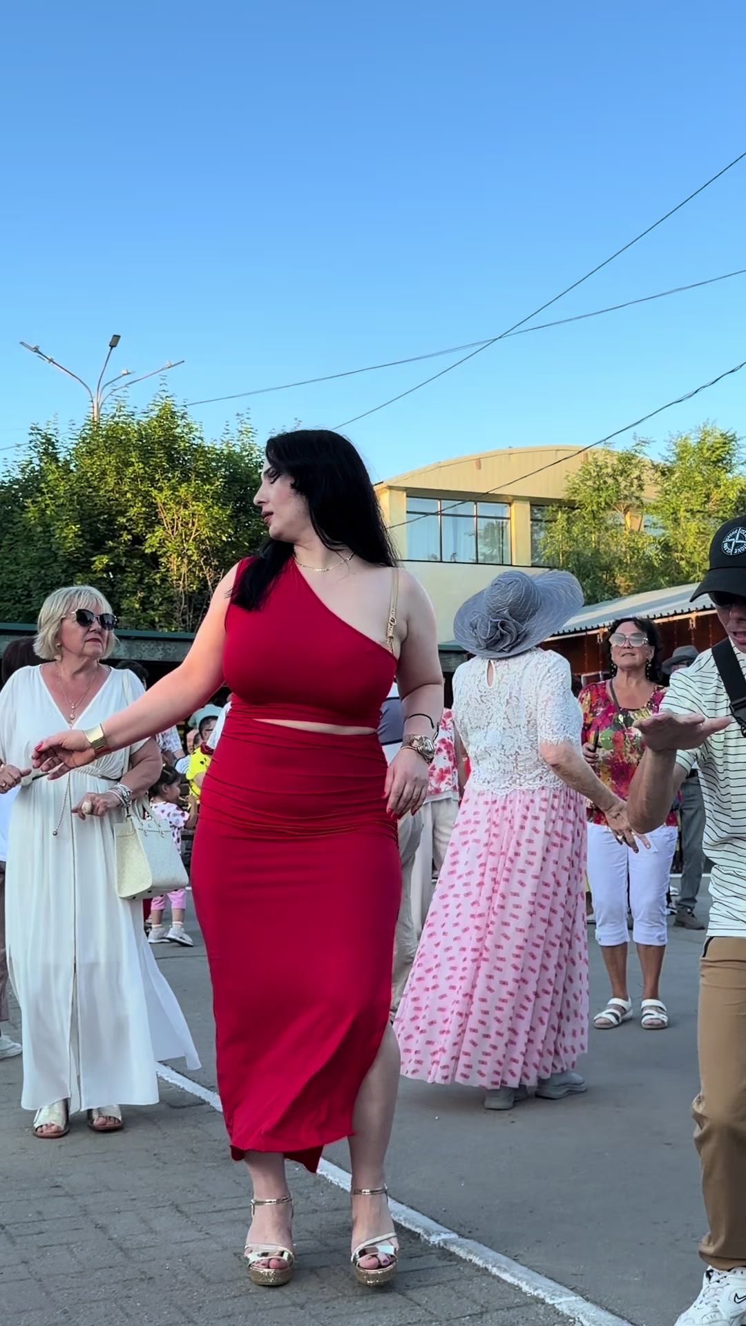 @АлуЗара