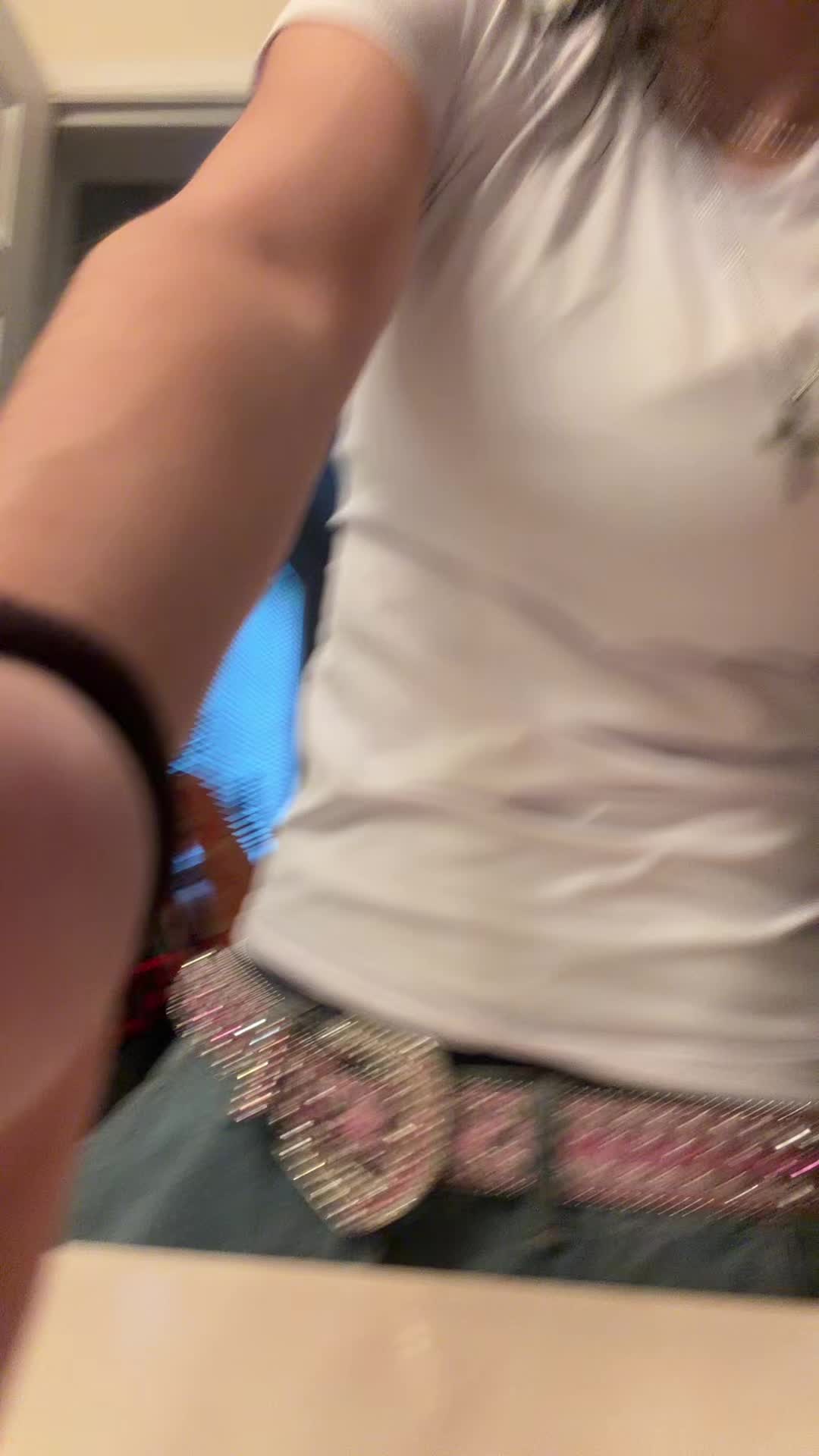 @NANI🌟