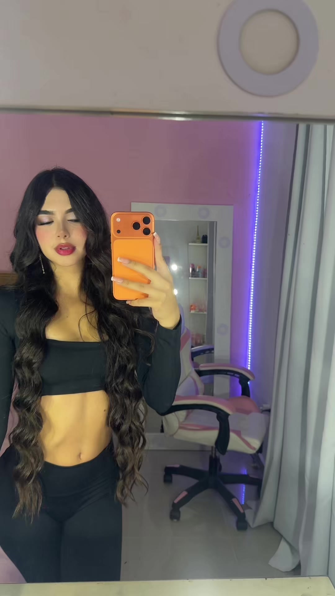 @valenmejia_oficial
