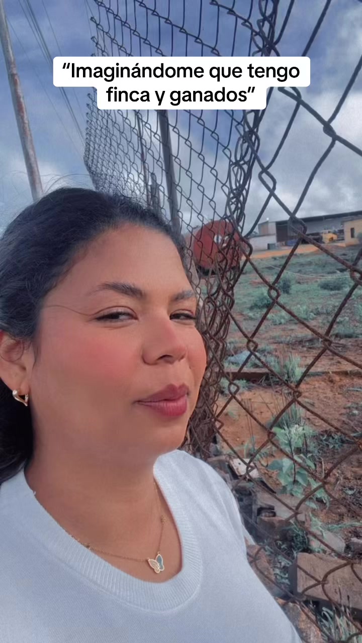 @Leonela Bello🎀