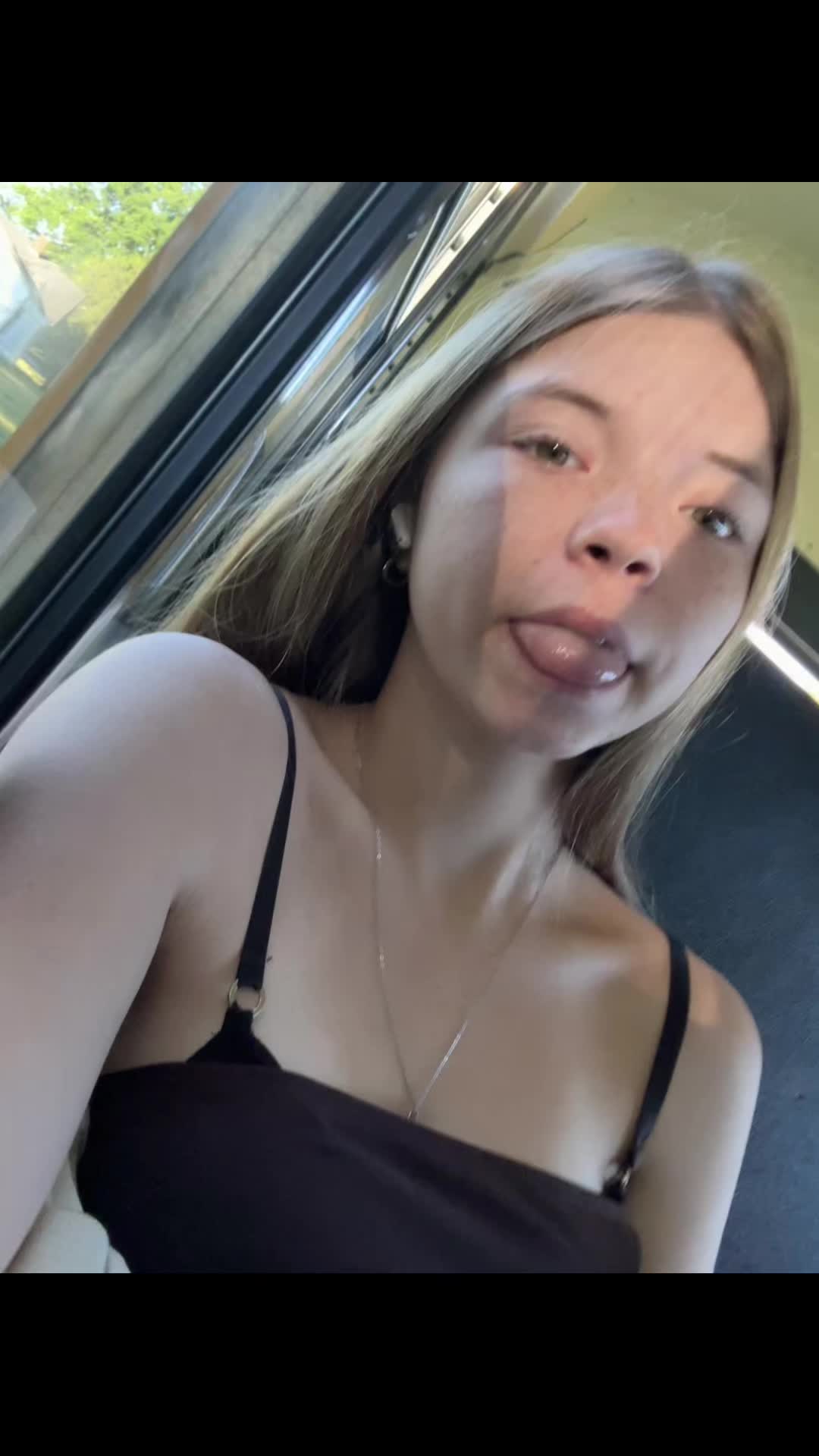@They_hate_lizzie16