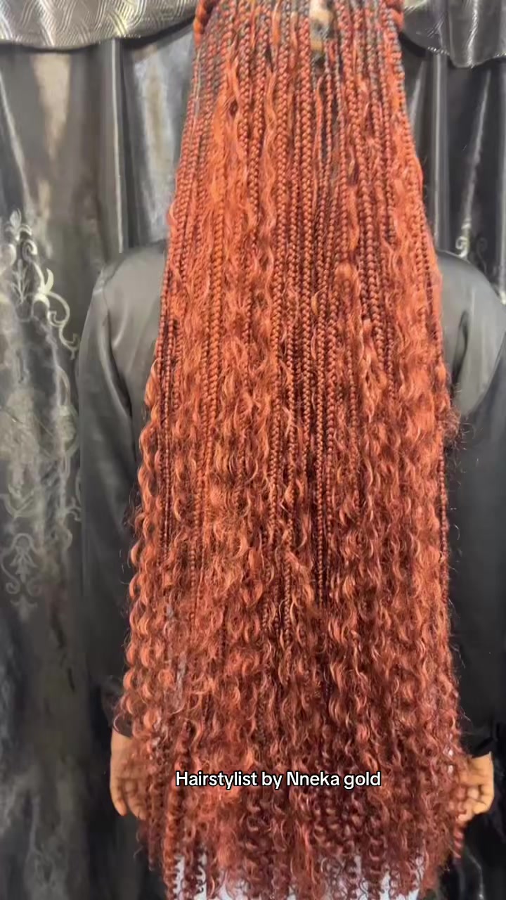 @Hairstylist by Nneka gold