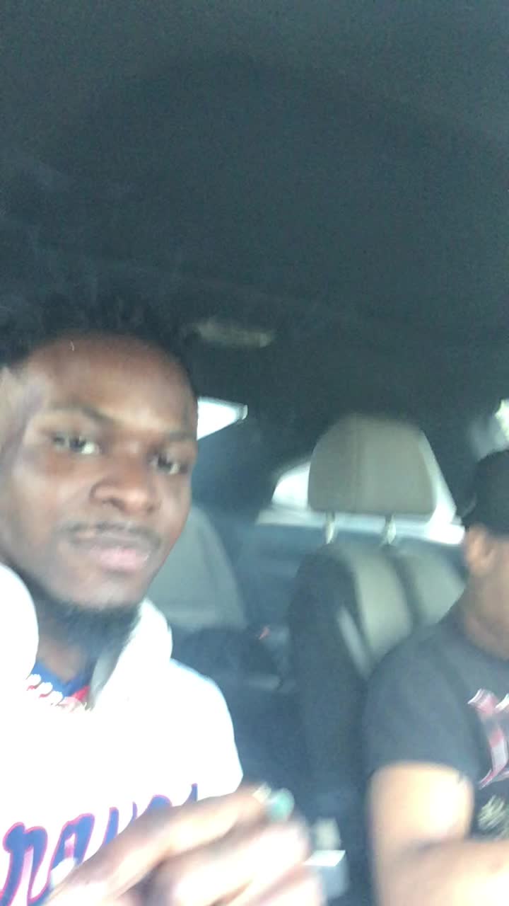 @YoungTobbie