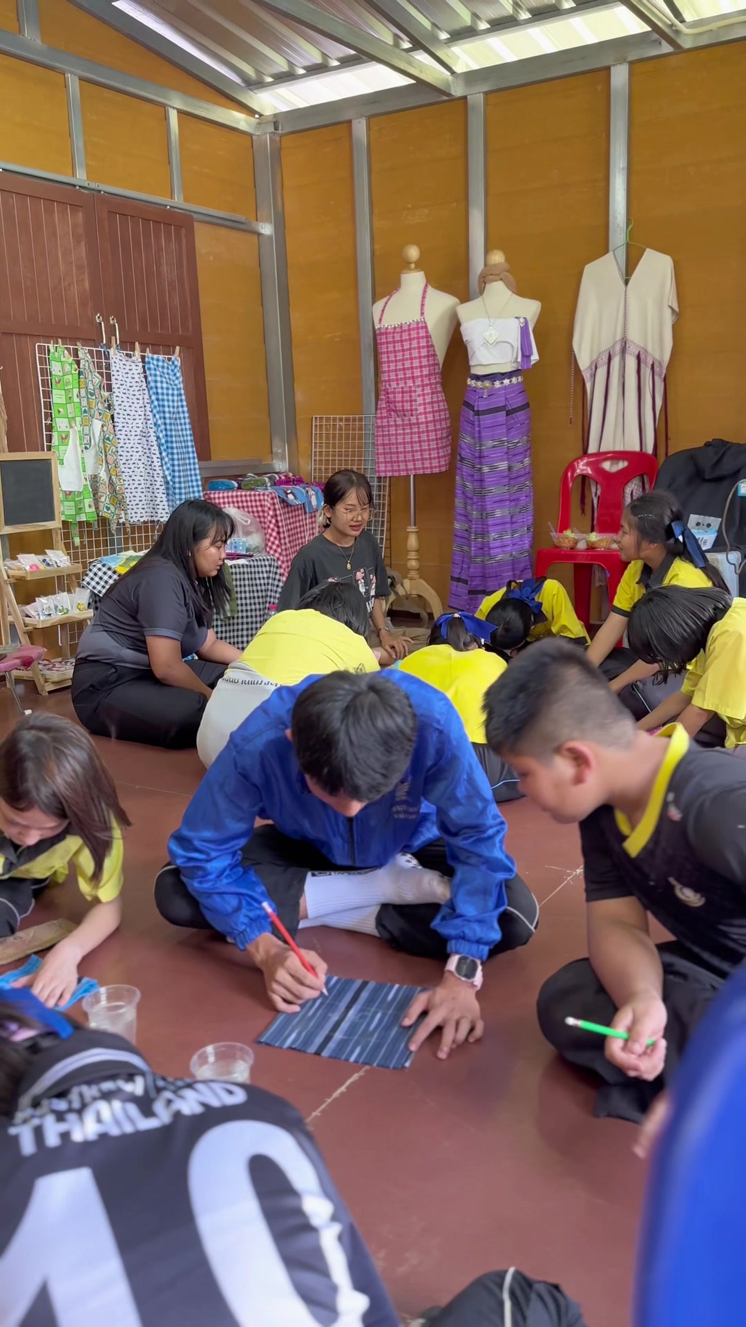 @ศิลปะบนผ้าทอ