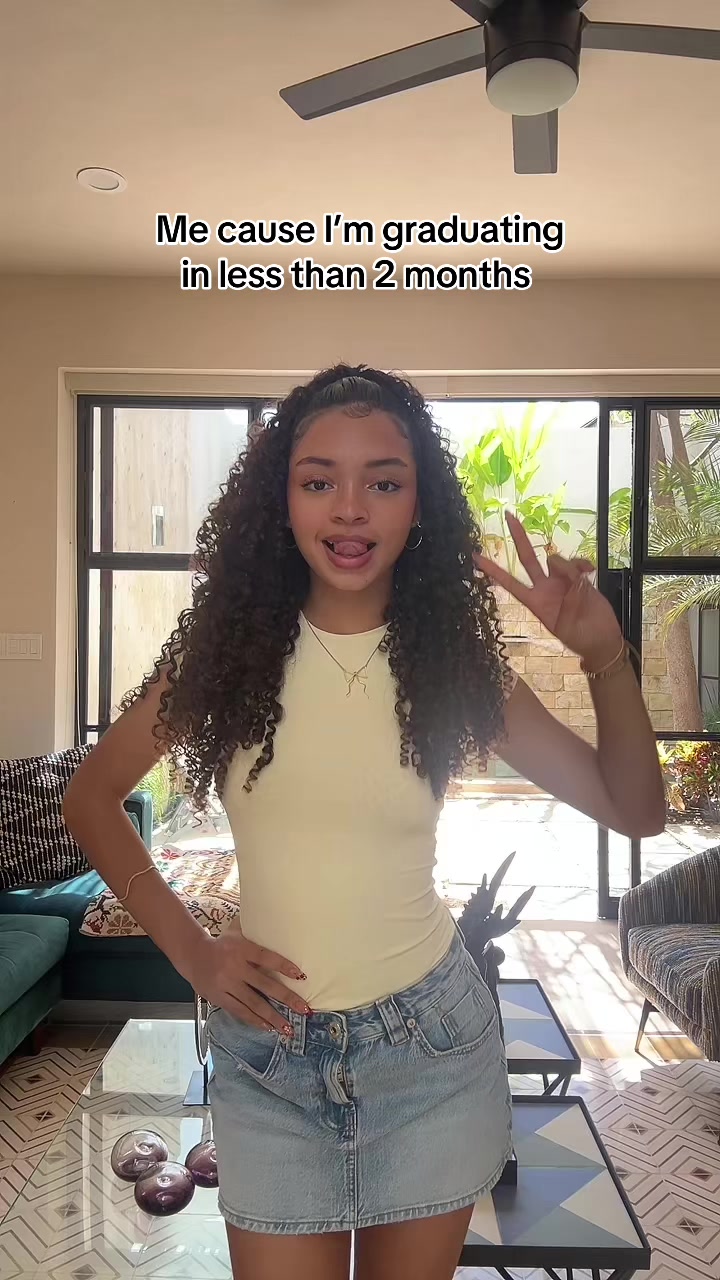 @Mia
