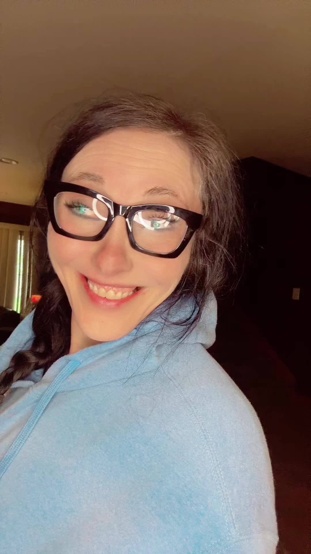 @Yourfutureexwife4🦋